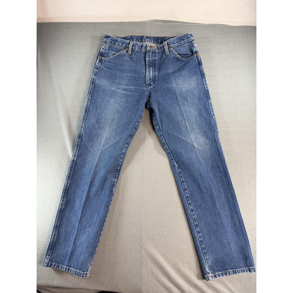 Wrangler 13MWZ Jeans Mens 35x32 Med Wash Blue Regular Straight Denim Cowboy Cut